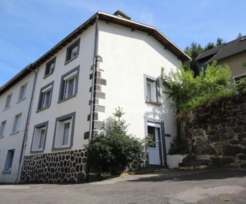 Maison 6-9 Pers Pour Vacances Et Cure Thermale Le Mont-Dore Bagian luar foto